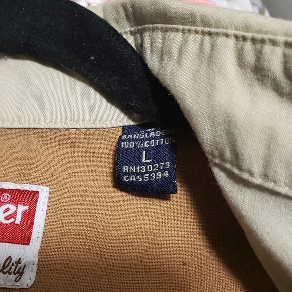 Wrangler Men's Work Shirt - Picture 4 of 8